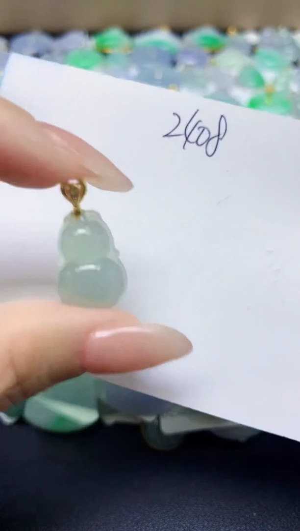 翡翠未镶嵌颈饰天然缅甸翡翠A货