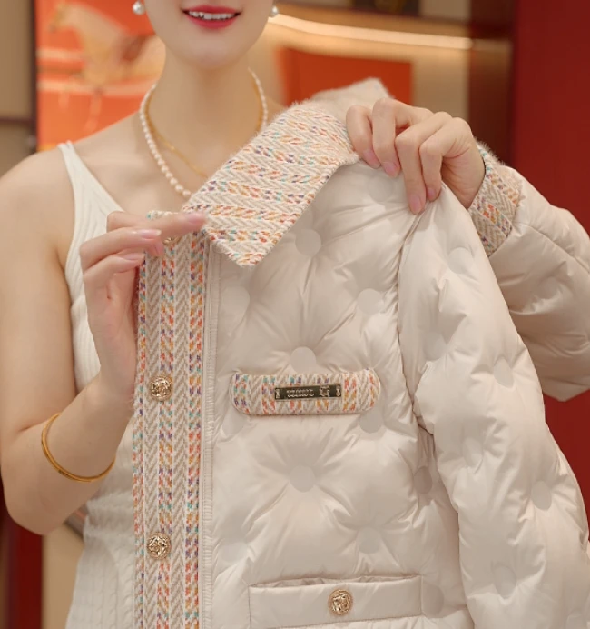 SY-2025新款时尚气质百搭轻奢小香风羽绒服