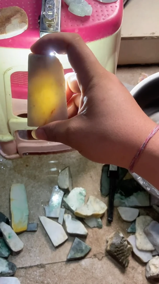 配石翡翠翡翠边角料未加工47