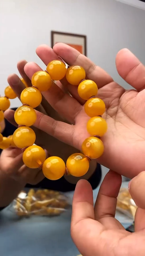 蜜蜡未镶嵌珠宝奇石假一罚十，多样性发一件