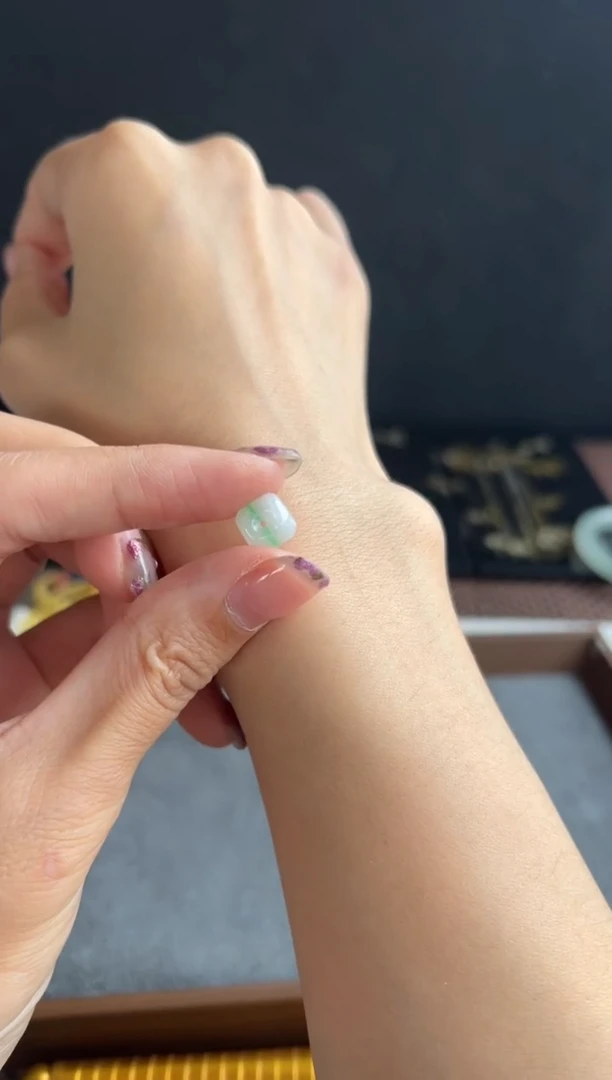 颈饰未镶嵌翡翠502买断