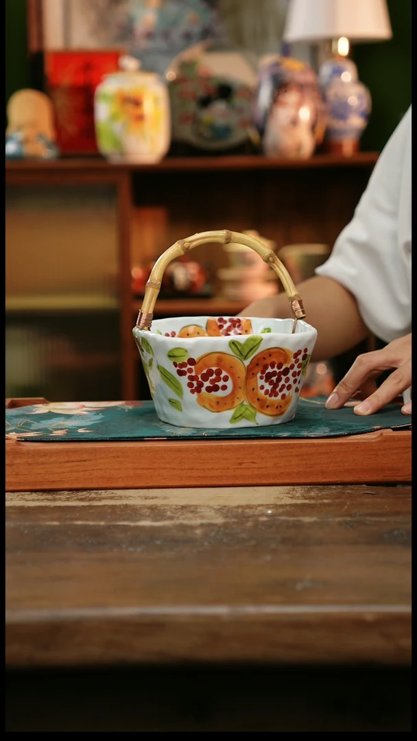 罐景德镇纯手工釉下彩精品花瓶