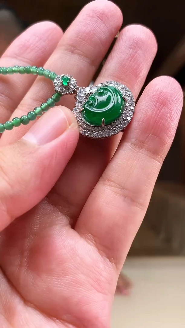 【闪购商品】翡翠颈饰未镶嵌        *849