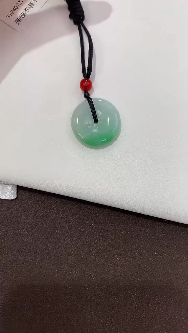 翡翠未镶嵌颈饰天然缅甸a货翡翠