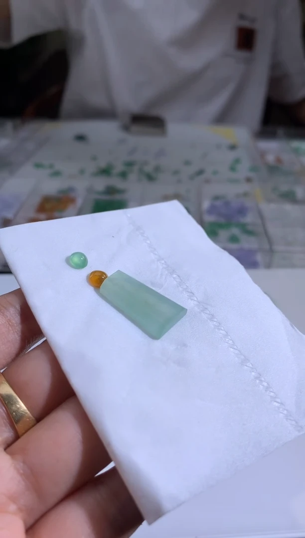 未镶嵌定制翡翠唐****费翡翠