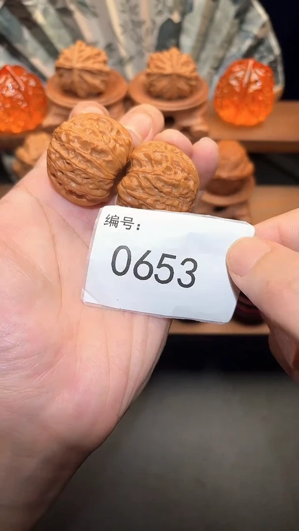 文玩核桃吊坠38尺闷白0653