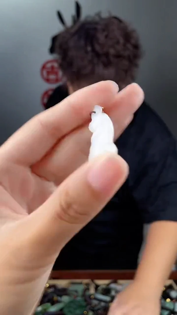 和田玉未镶嵌颈饰拍一发一，多样性发货