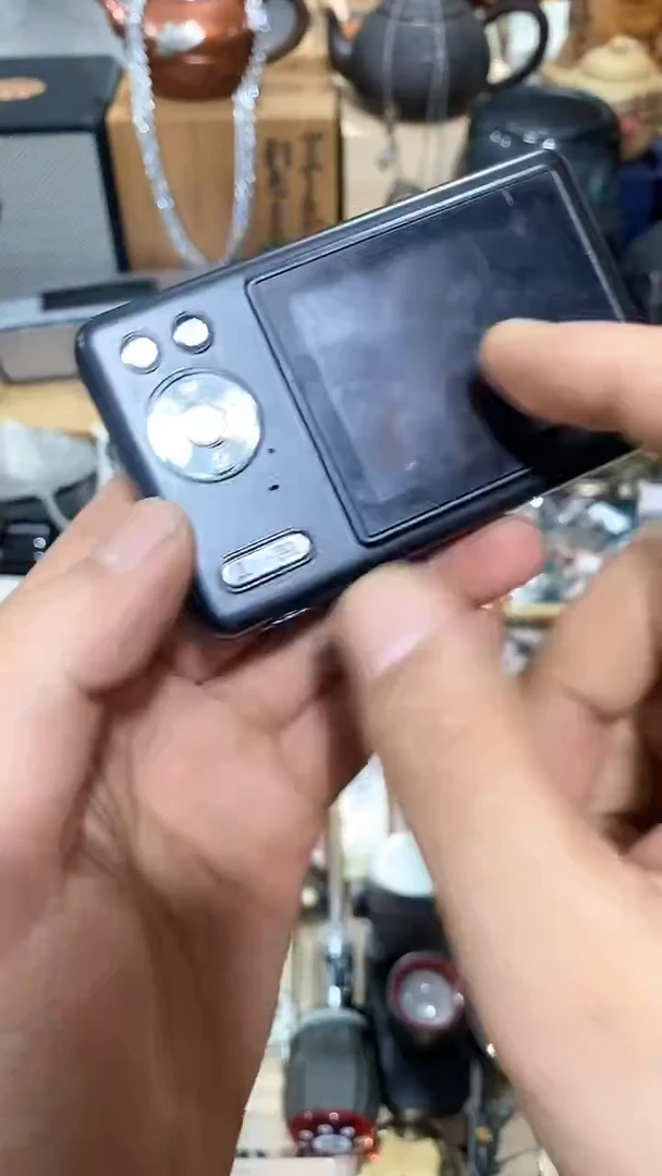 瓷片闪购商品   如图所示