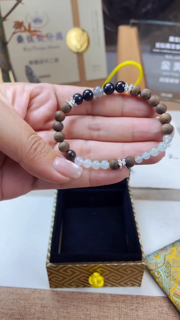 手绳翡翠未镶嵌手串