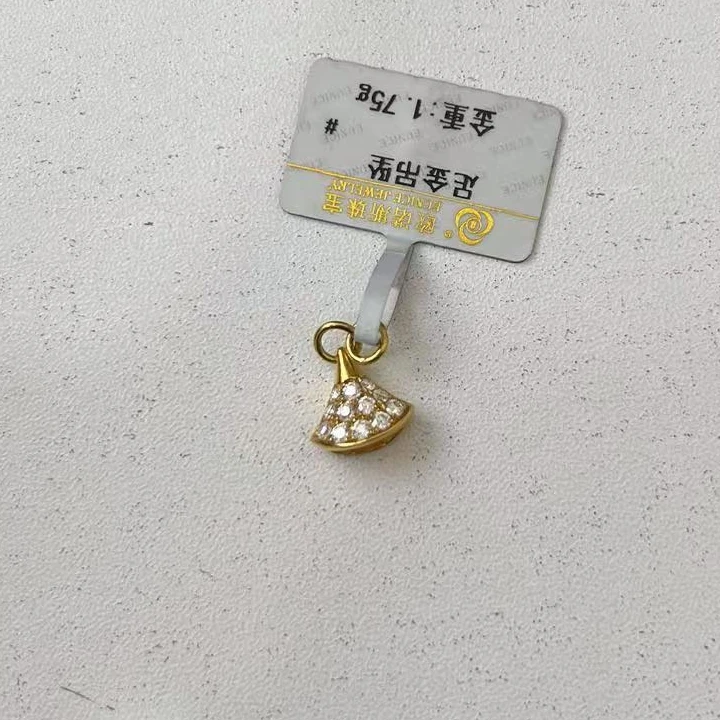 足金999 镶嵌满莫桑裙吊坠（不含链）