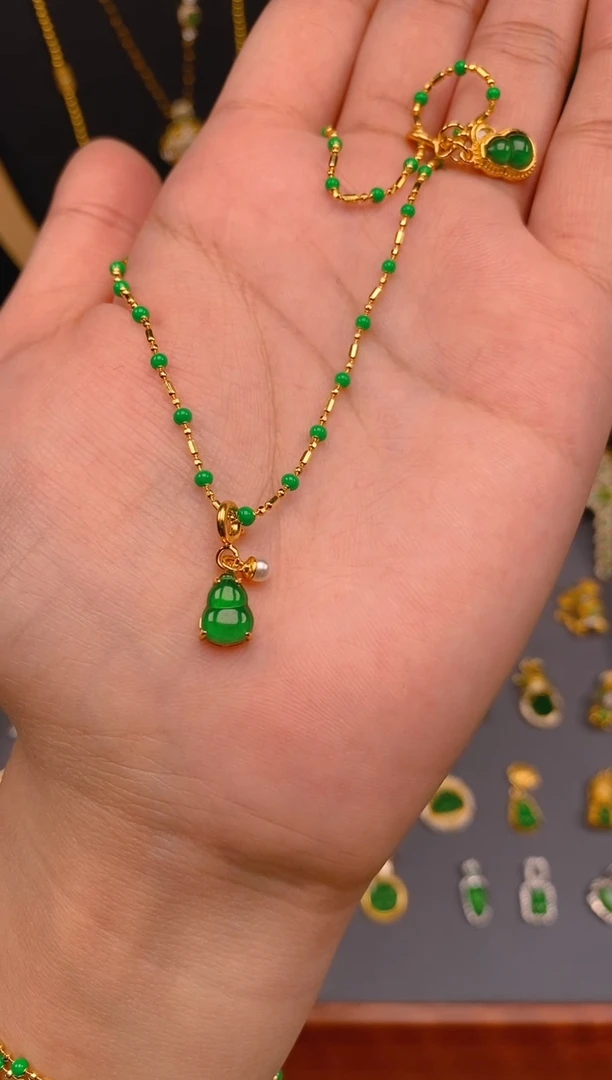 【闪购商品】翡翠吊坠(不含链)银S925镶嵌葫芦万能扣