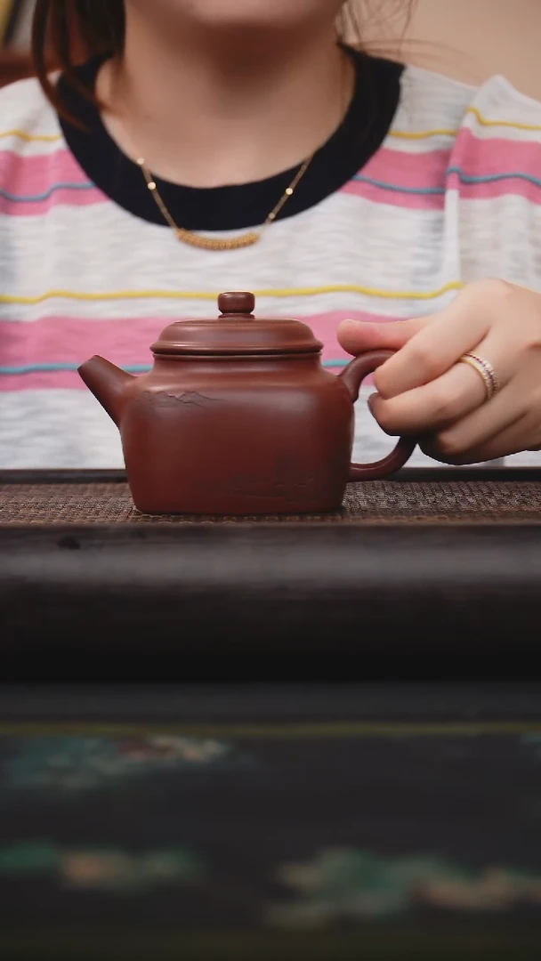 茶壶紫砂龙血砂 混方德钟