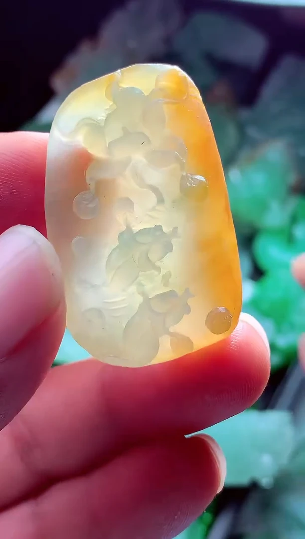 未镶嵌定制翡翠怡*?翡翠毛货定制