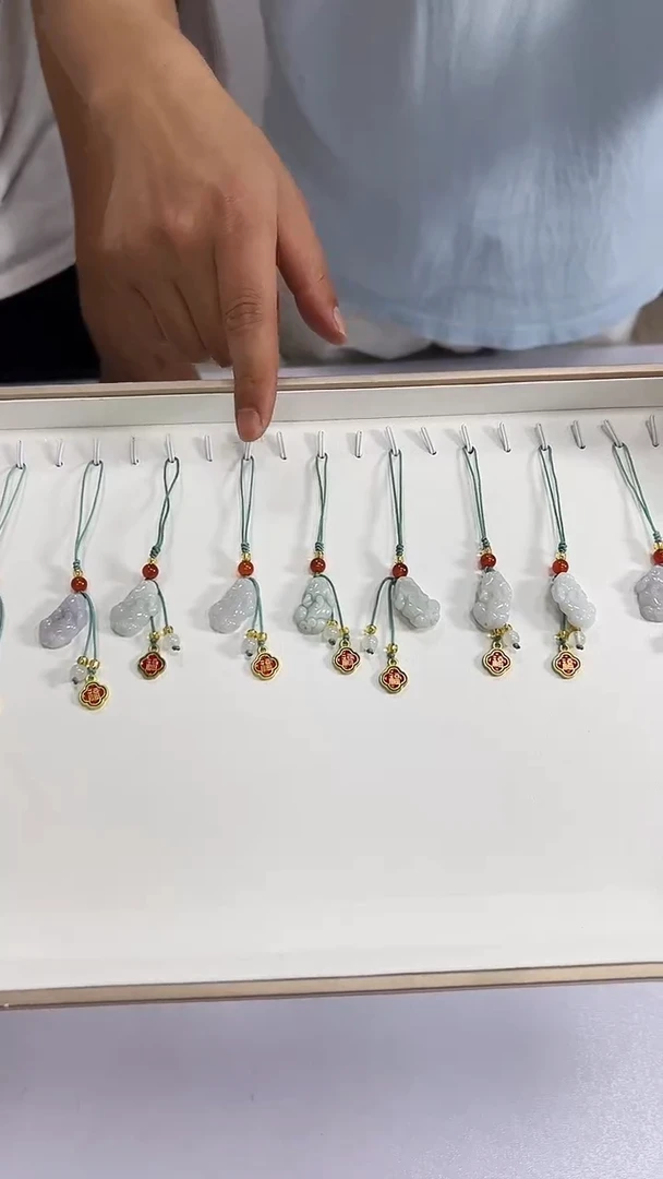 吊坠(不含链)未镶嵌翡翠（多样性发起一）翡翠貔貅