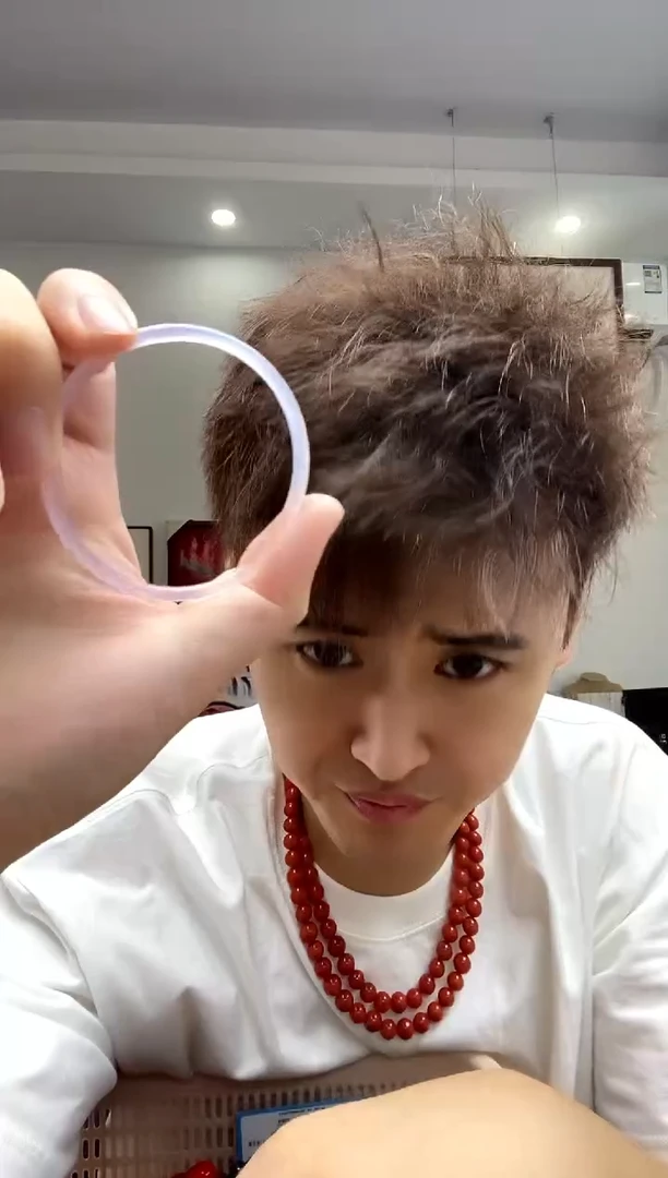 玛瑙/玉髓颈饰未镶嵌61圈口手镯