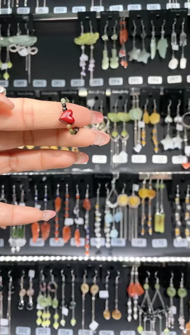 【闪购商品】紫晶耳饰银S925镶嵌星