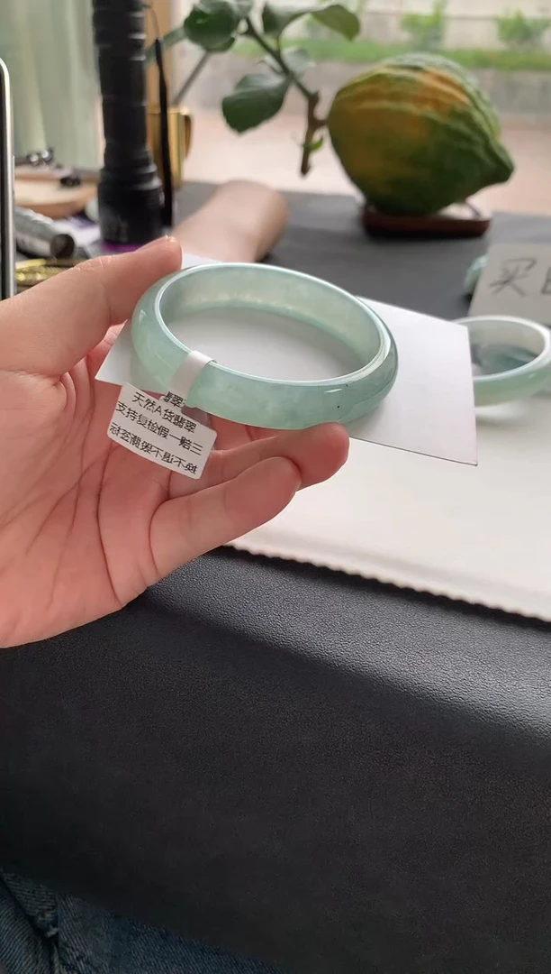 未镶嵌手镯翡翠55贵妃买断Y3954