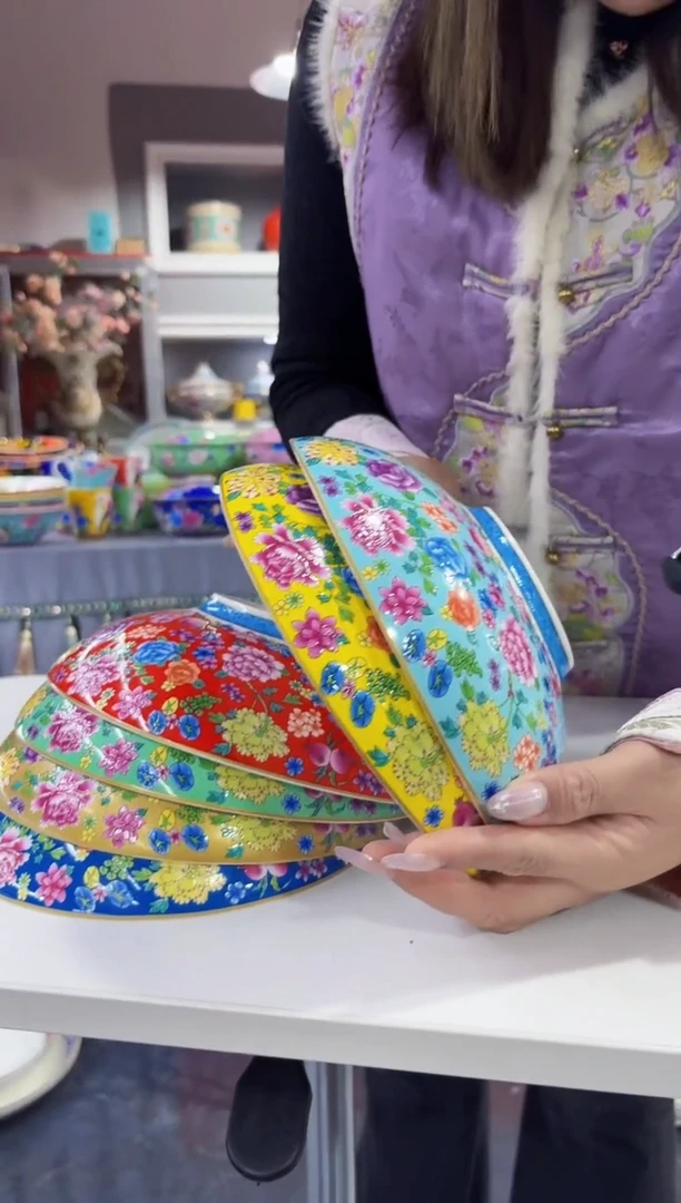 珐琅8.5英寸元宝盘2个景德镇混色