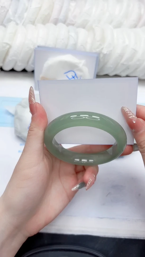 石英质玉手镯未镶嵌139-58