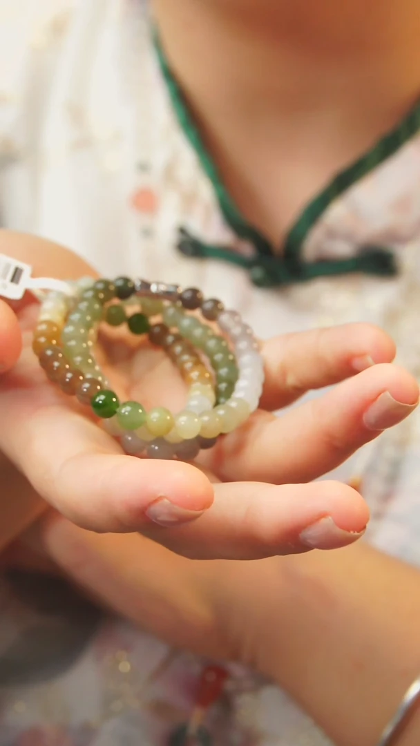 和田玉未镶嵌颈饰A03