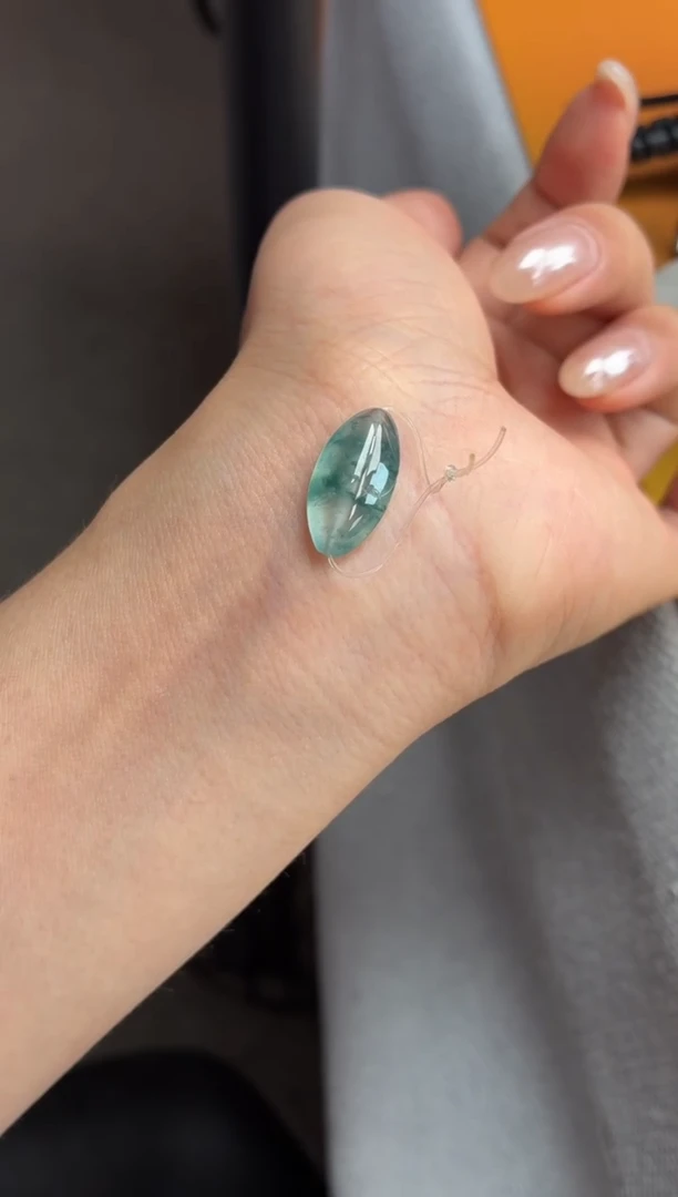 吊坠(不含链)未镶嵌翡翠1 珠子 18.3 9.4 5.4