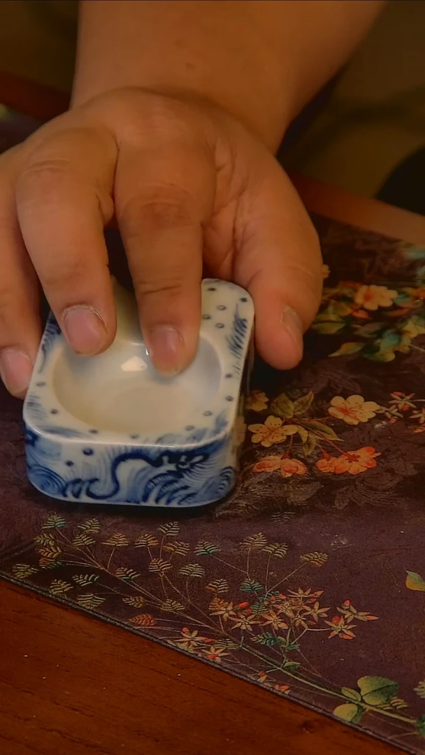 杯手工手绘杯杯很美丽
