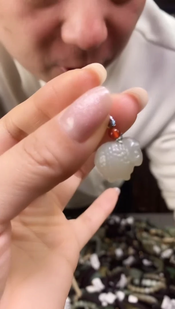 【闪购商品】和田玉颈饰未镶嵌多样性发货，拍一发一