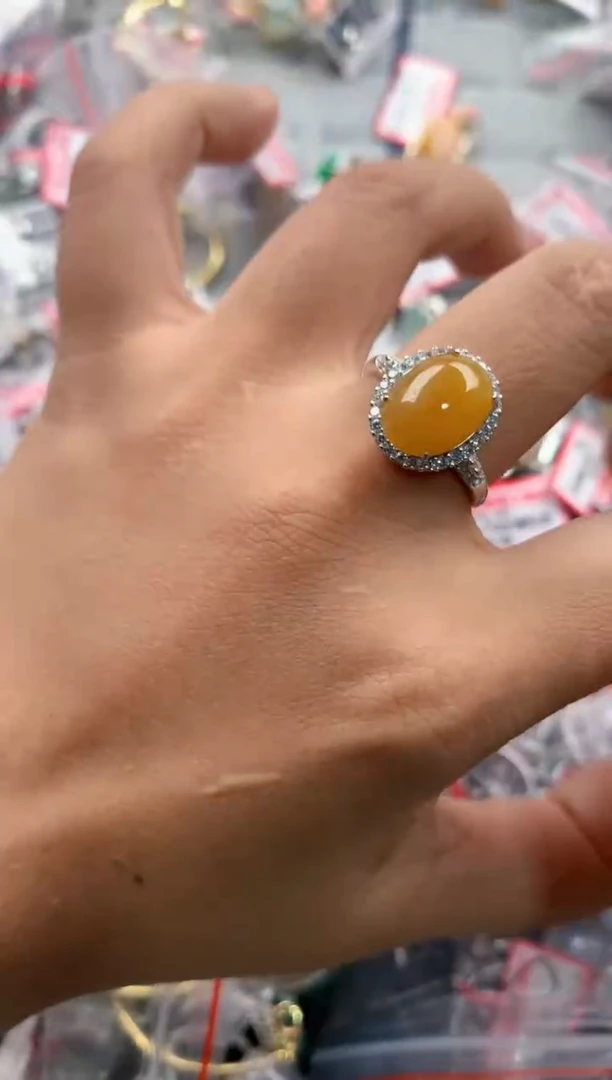 银S925镶嵌戒指翡翠666               6