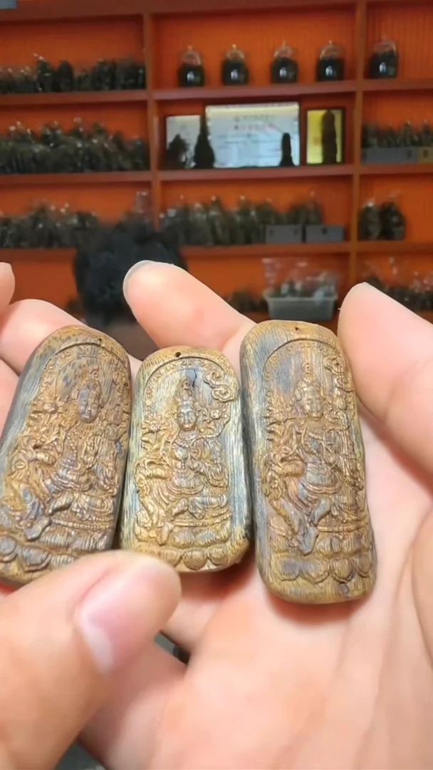 沉香手把件s3号沉水12g多样性发一