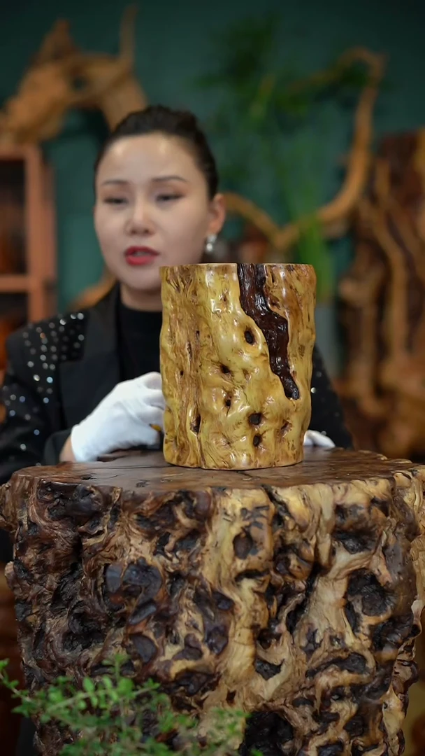 枣木雷击枣木笔筒