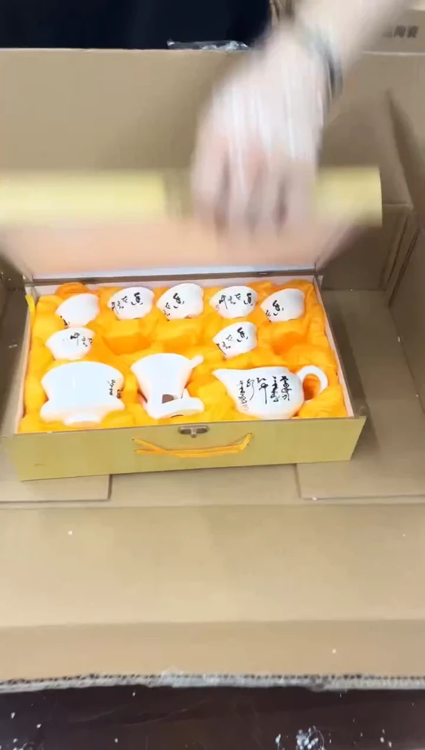 瓷片小强茶具套装