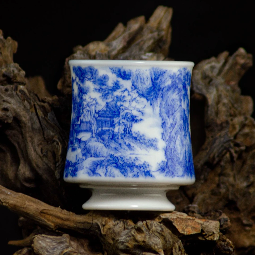 云清晓境 | 《江阁远眺图》 马蹄杯  纯手工手绘山水青花瓷茶器