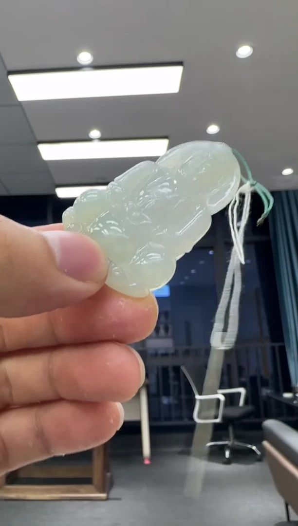 颈饰未镶嵌翡翠天然翡翠A货孤品一件