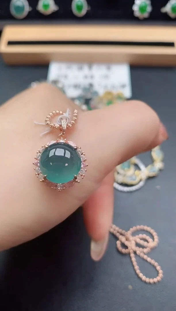 吊坠(赠链)银S925镶嵌翡翠1