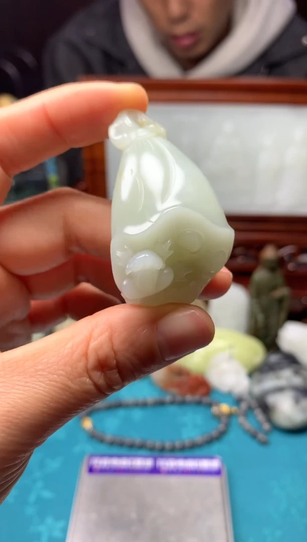 颈饰未镶嵌和田玉拍一发一