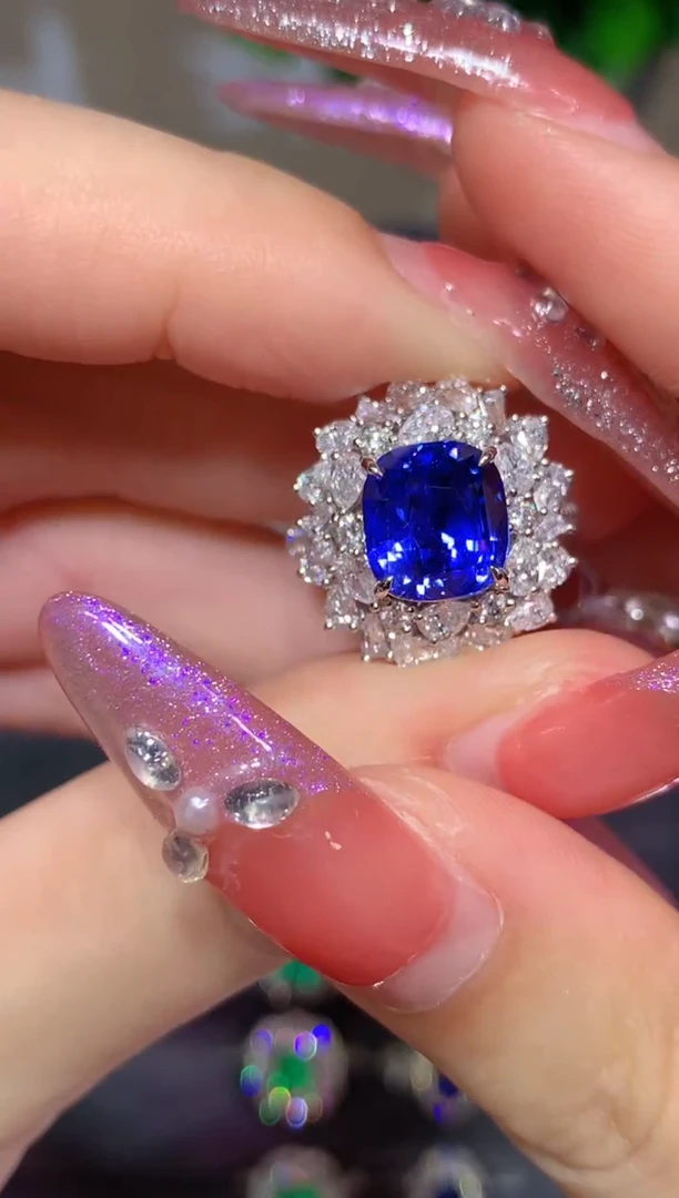 戒指蓝宝石18K金镶嵌5.03CT