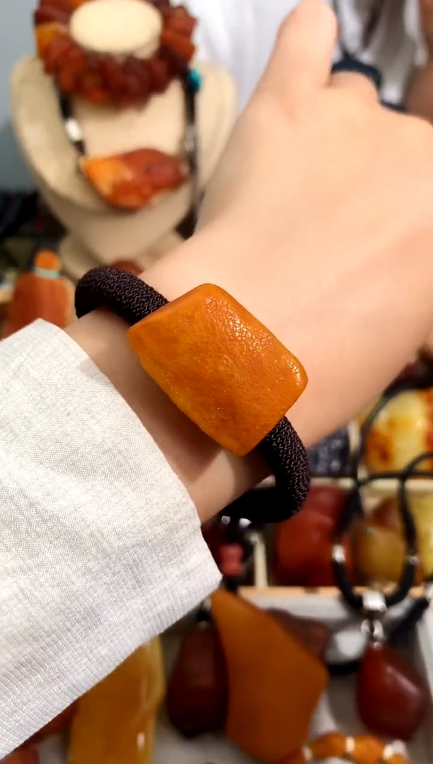 【闪购商品】蜜蜡裸石未镶嵌似玉