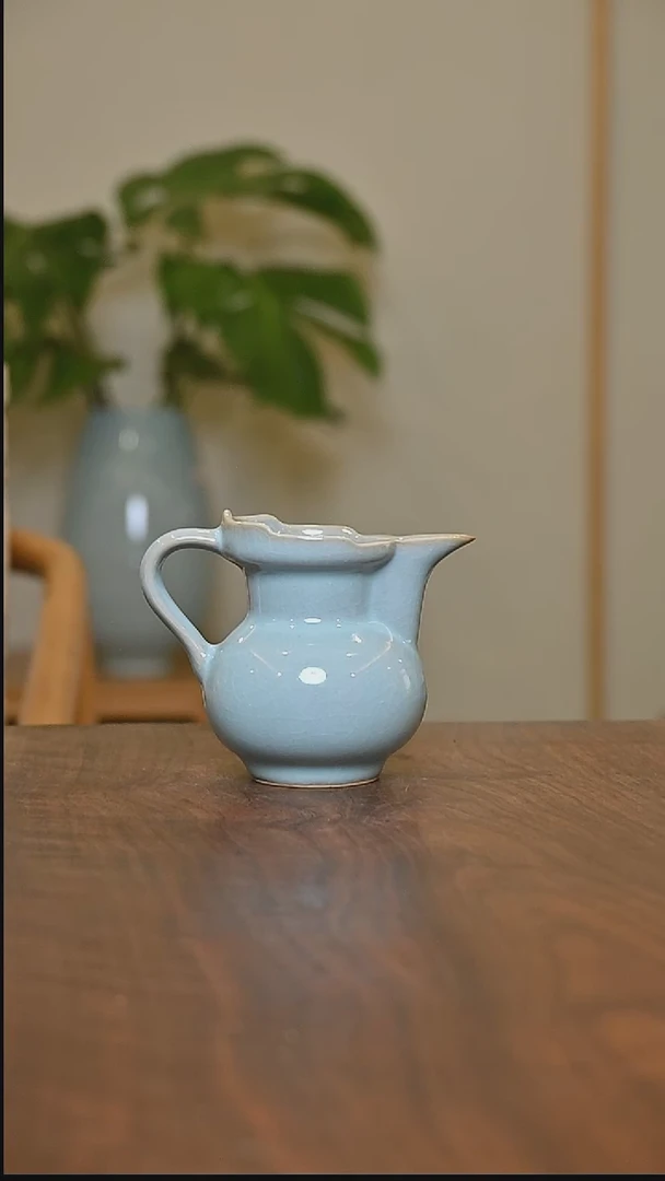 杯僧帽公道 天青 微瑕 无款