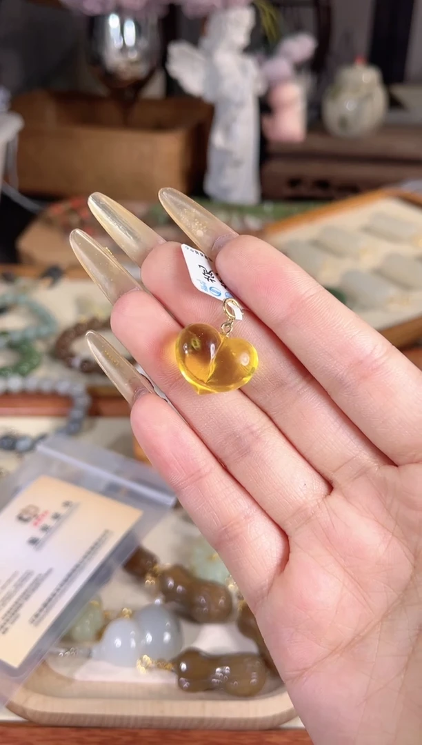 蜜蜡吊坠(不含链)银S925镶嵌多样性发其一孤品默认微瑕