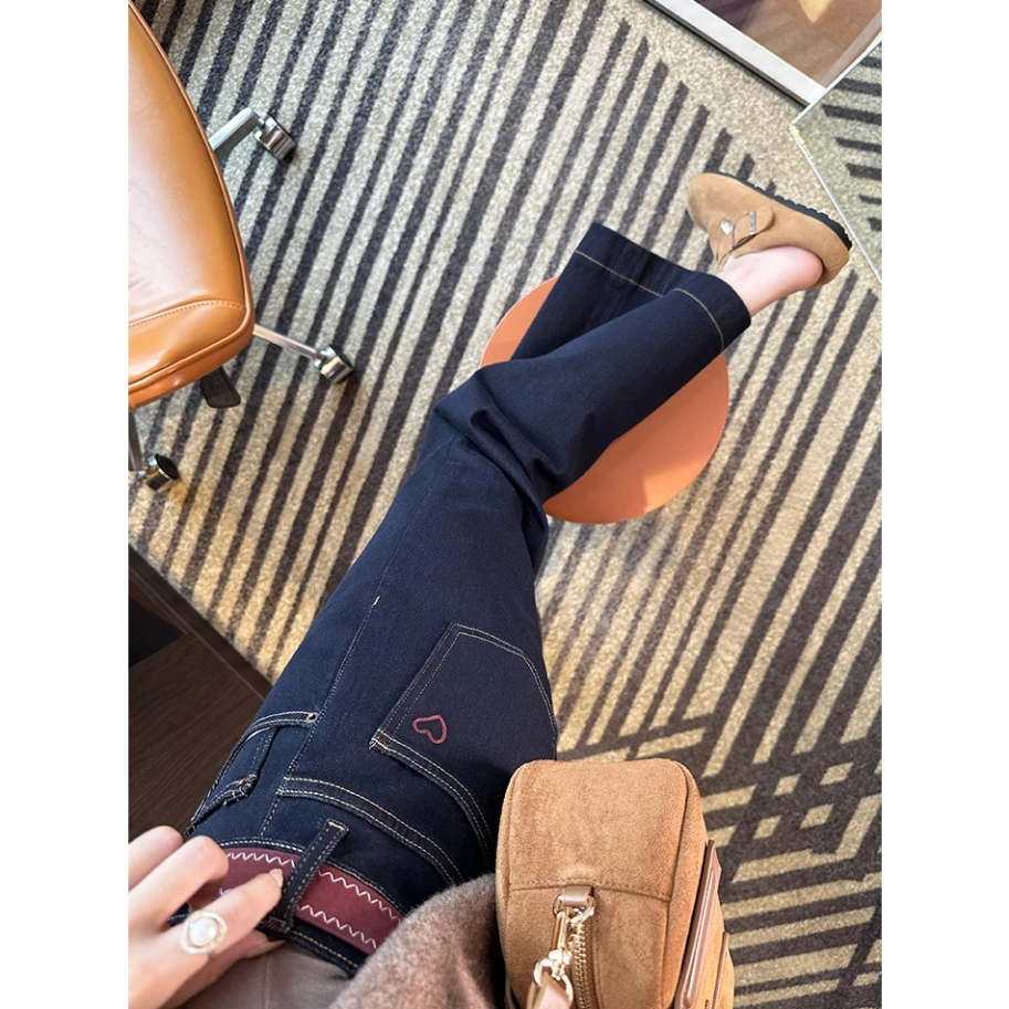 深蓝色爱心刺绣九分直筒裤秋冬新款梨形身材显瘦保暖阔腿牛仔裤