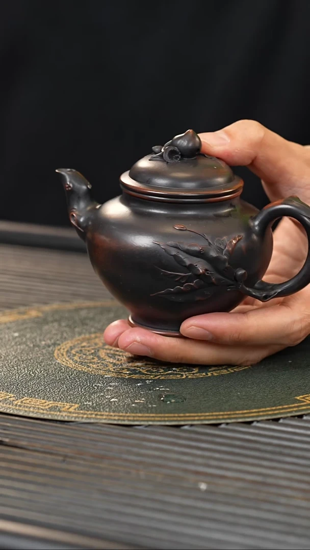 【闪购商品】紫砂茶壶BYM 红木柴烧 桃报春