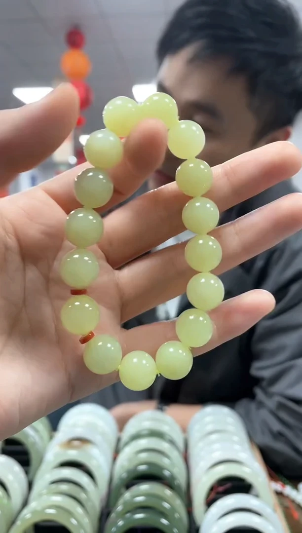 【闪购商品】和田玉手链未镶嵌高品黄玉卡12手串一条