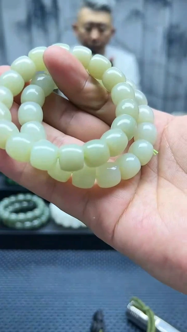 手串未镶嵌和田玉且末蓝直切卡13纯天然拍一发一
