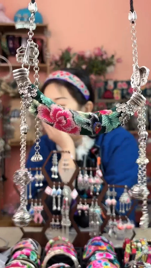 艺枝独绣手工饰品175