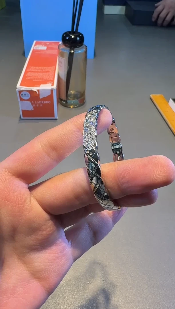 名品折扣名品折扣名品折扣