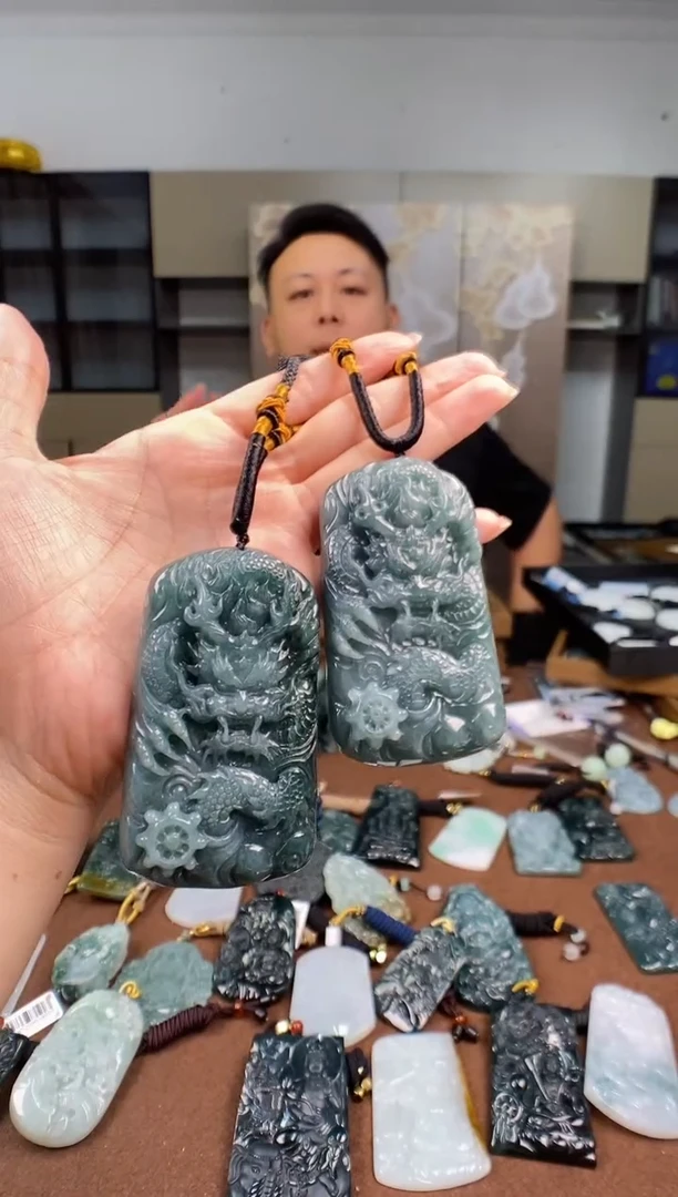 颈饰未镶嵌翡翠多样性发其一
