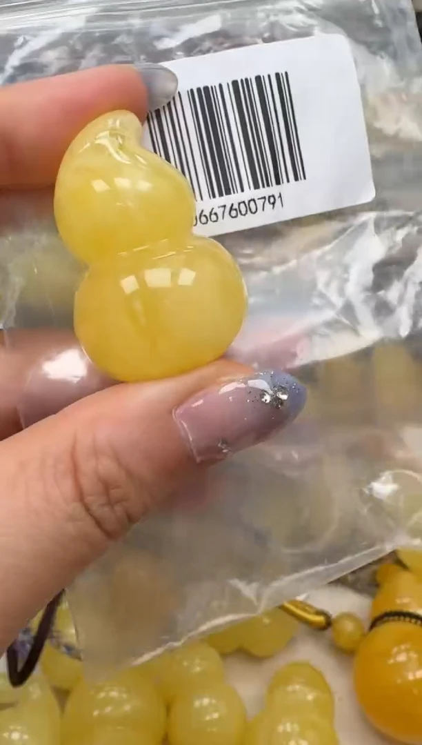 裸石琥珀未镶嵌如图