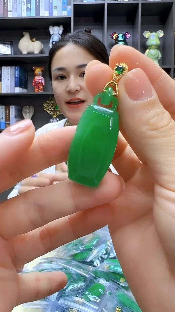 翡翠14K金镶嵌颈饰沉白diy劲饰