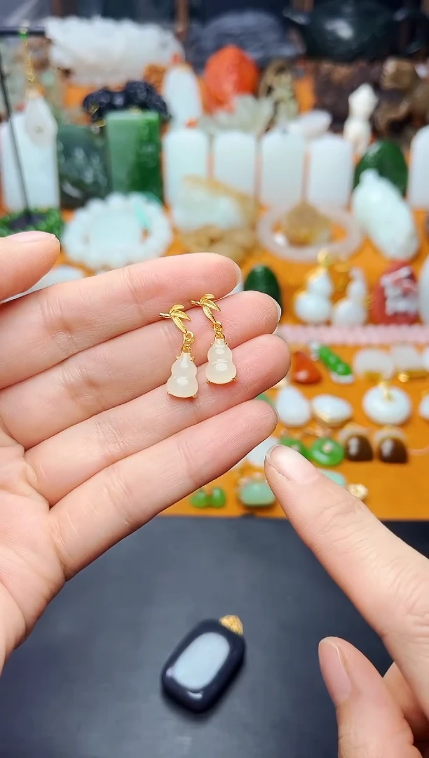 【闪购商品】和田玉耳饰银S925镶嵌葫芦