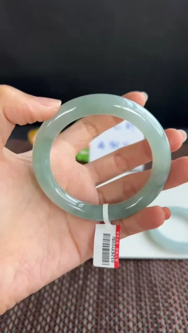 翡翠手镯未镶嵌59号57